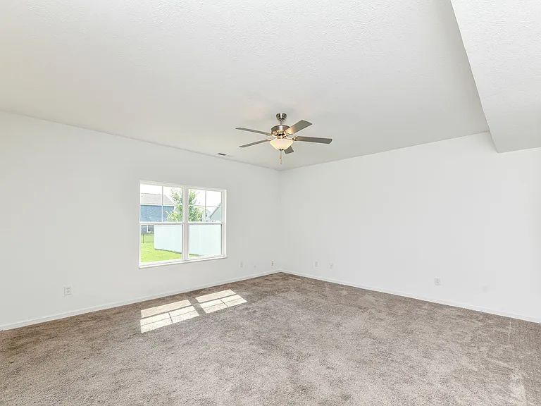 5051 Maywood Dr — Photo 17