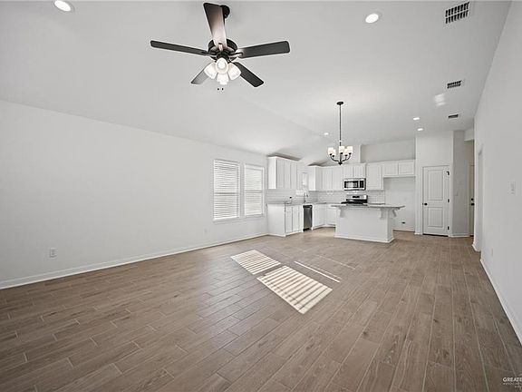 3rd image of 8306 N 34th Ln