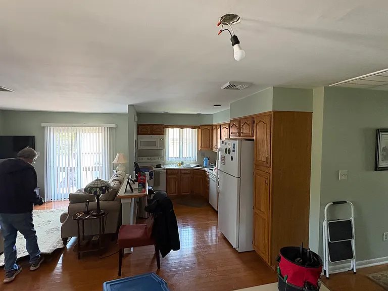 502 Westbourne Dr #4 — Photo 8