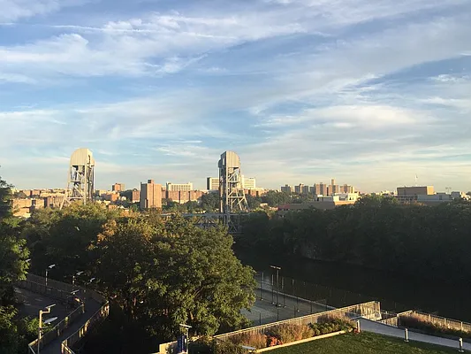 Rented by Sovereign Associates | media 17