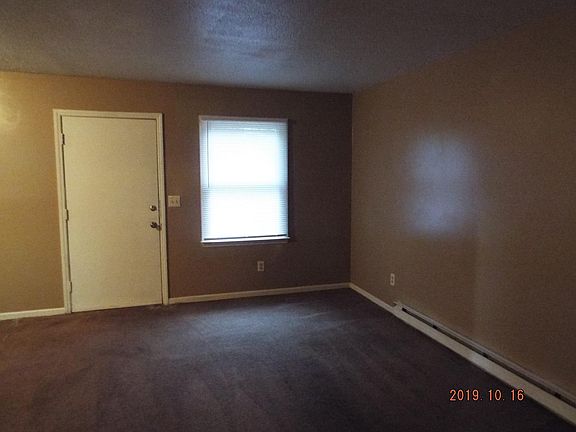 3rd image of 2003 Woodcrest St APT D