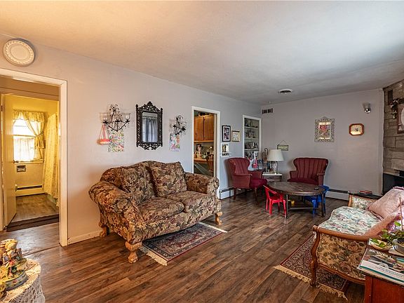 4th image of 15 Brierwood Dr