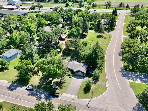 421 N Birch St, Royalton, MN 56373