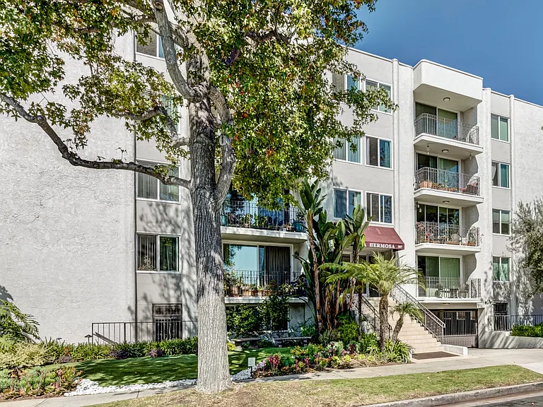 Casa Hermosa Apartments — Photo 3