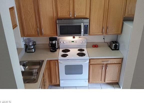 3rd image of 8061 Pacific Beach Dr