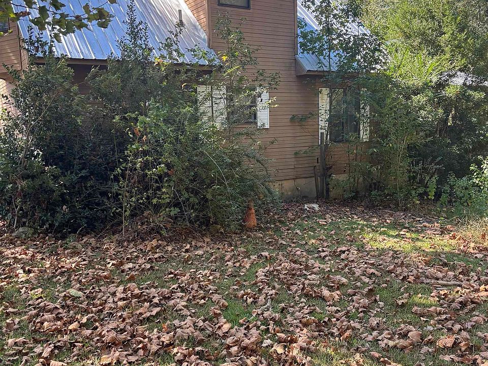 2nd image of 22 Quail Run Ln