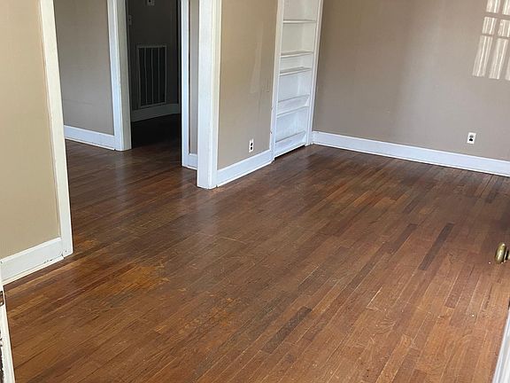 3rd image of 103 Morgan Ave