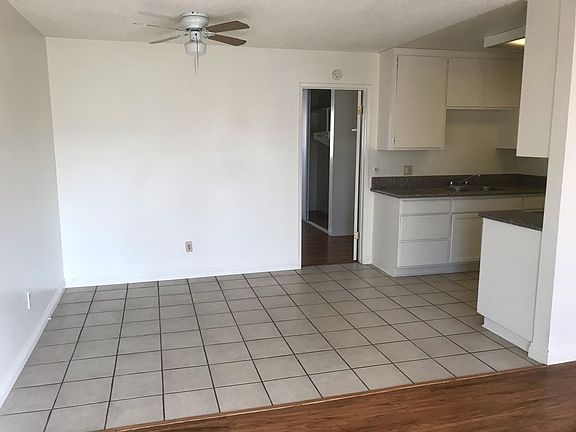 5th image of 721 S Webster Ave APT 26