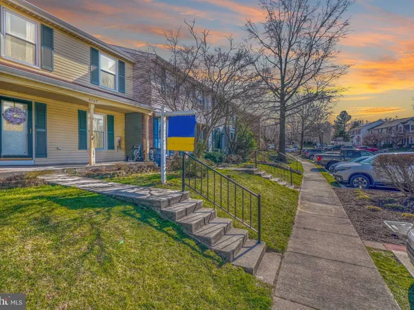 9727 Red Clover Ct, Parkville, MD 21234