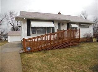 207 Forbes Rd, Bedford, OH 44146