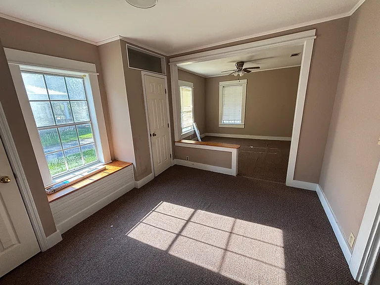 114 Hopkins St — Photo 8