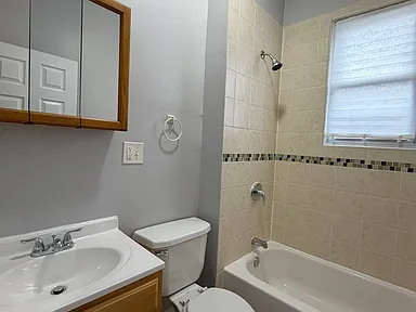 641 15 Ave #2r — photo 6 of 7