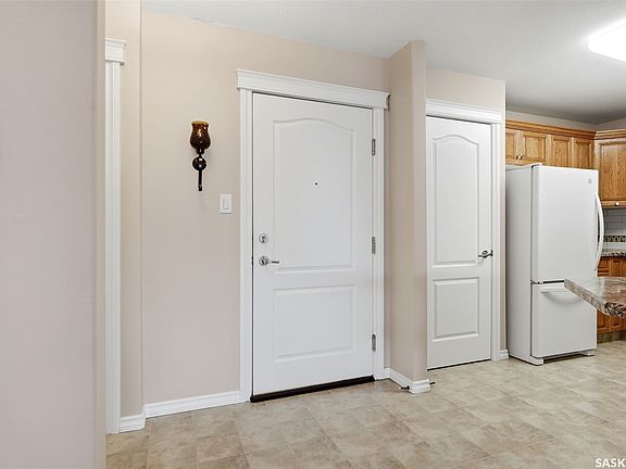 3rd image of 2885 ARENS Road E #403