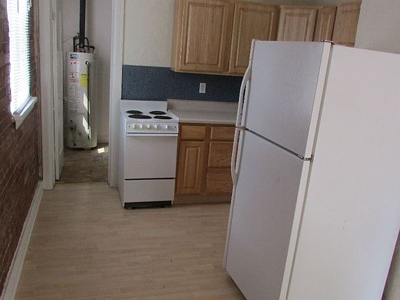 3rd image of 612 12th St N
