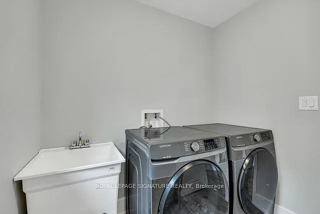 13 Damude Ave — Photo 32