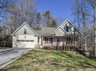 103 Newark Ln, Oak Ridge, TN 37830