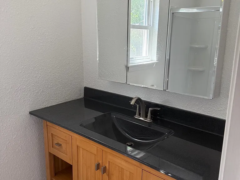 56 Overton Dr — Photo 17