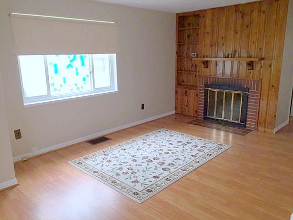3rd image of 619 N 11th St