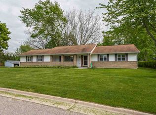 501 Ernstmeyer Dr, Baraboo, WI 53913