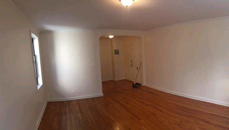 1st image of 38 Saint Pauls Pl #G5