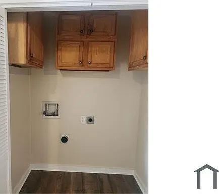 3727 Catherine St — Photo 7