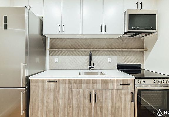 3rd image of 471 Tompkins Ave #4B