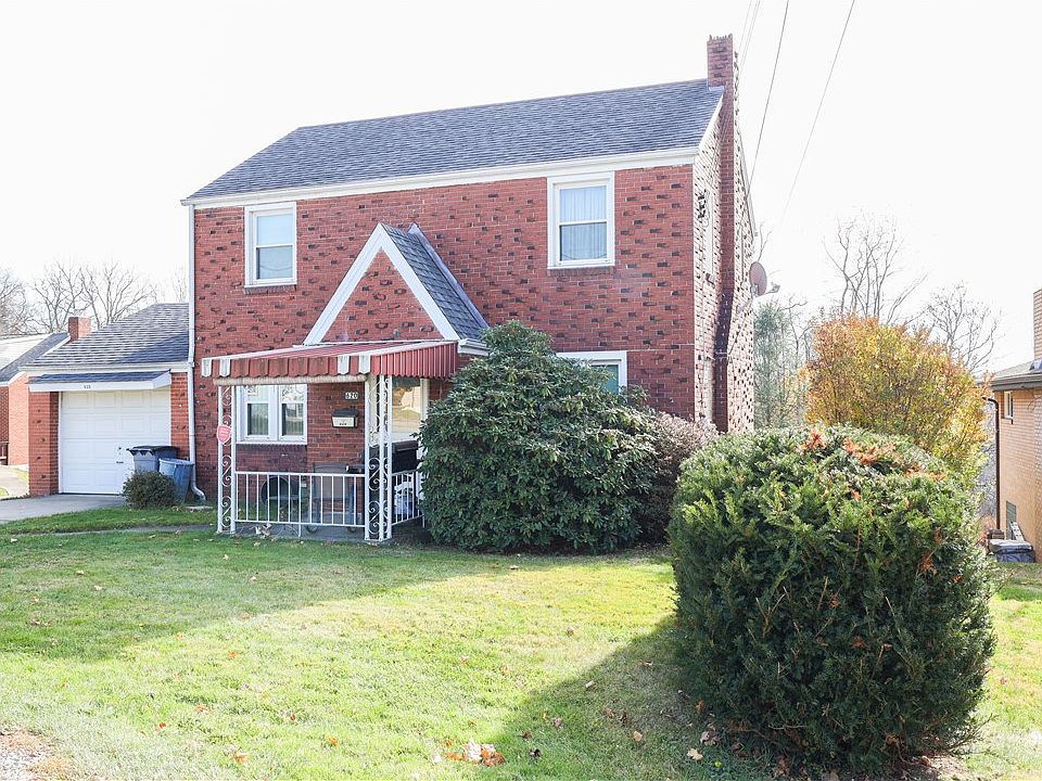 1st image of 620 3rd St