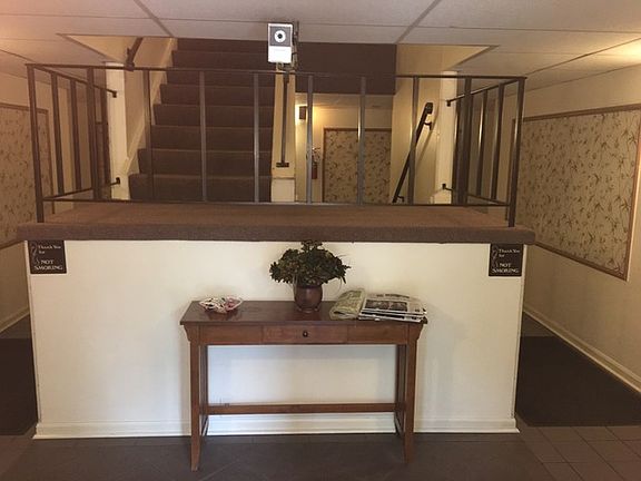 3rd image of 8100 Woodglen Ln APT 106