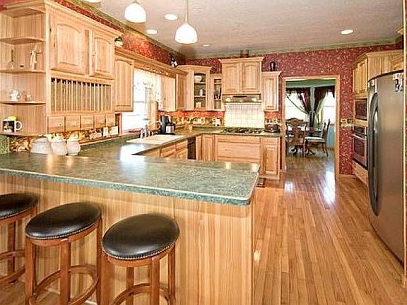 Spacious Kitchen