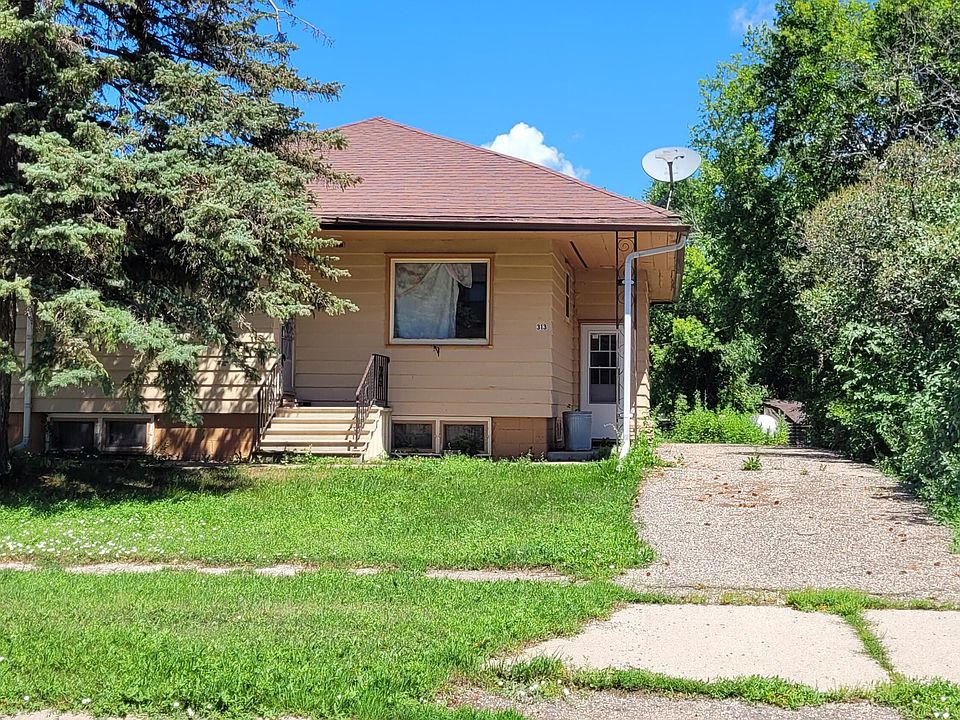 313 3rd St N, Ellendale, ND 58436 Zillow