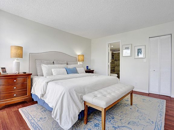 4th image of 2841 N Ocean Boulevard #303