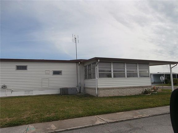 4th image of 3308 Hampshire Dr