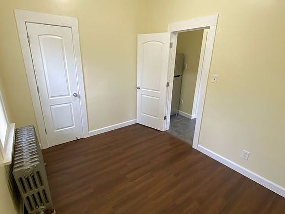 5th image of 904 W Dakota St #2