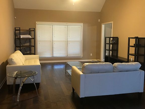 2nd image of 7286 Hampton Meadow Ln