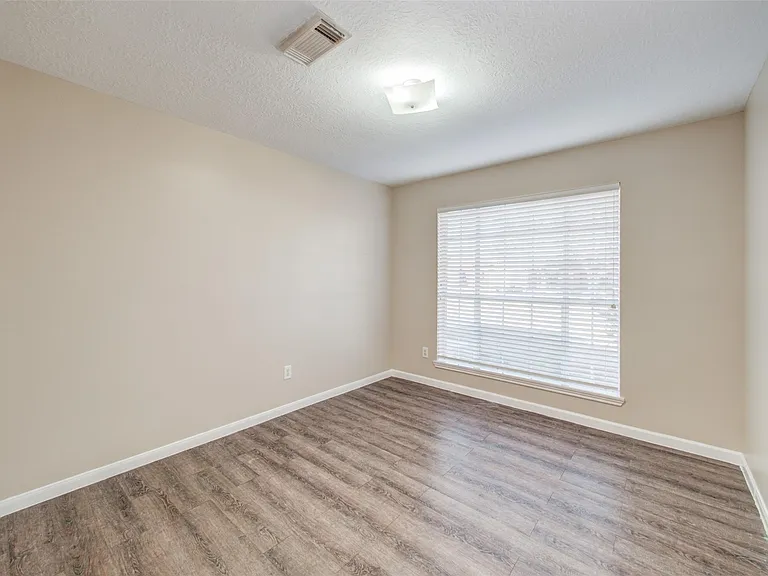 7314 Tara Dr — Photo 21