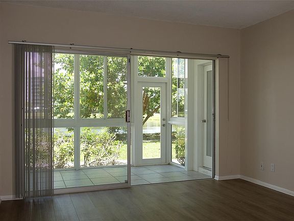 3rd image of 2751 N Palm Aire Drive #105
