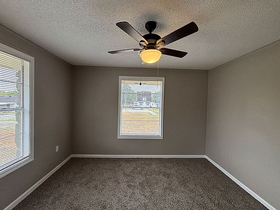 2nd image of 3214 Bishop St