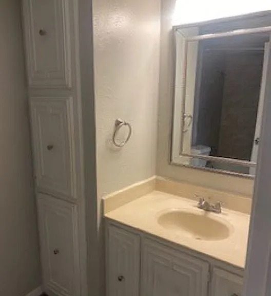 Madeira Apartments — Photo 32