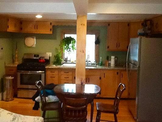 granite/stainless kitchen