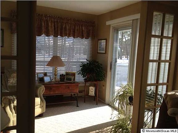 5th image of 525 Sheffield Drive #B
