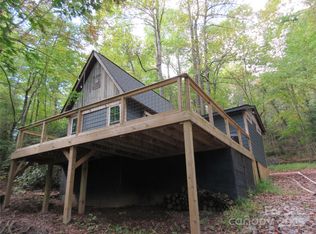 30 Rainbow Lake Cir, Black Mountain, NC 28711