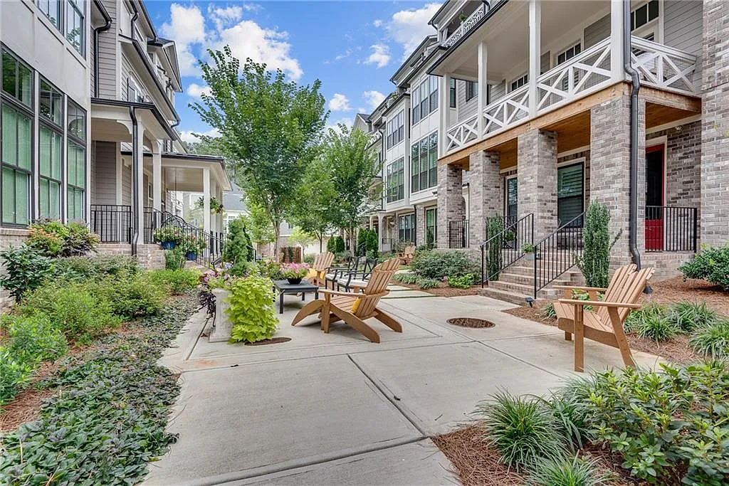 4 bed, 4.5 bath, 3137 sqft, $5,700 — Photo 1