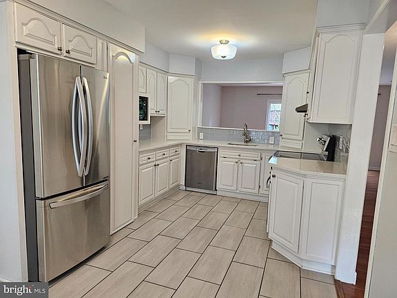 3rd image of 18278 Rolling Meadow Way
