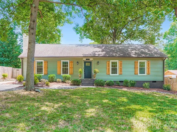 7325 Honey Flower Pl, Charlotte, NC 28214