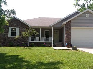 417 N Sunset Ave, Bolivar, MO 65613