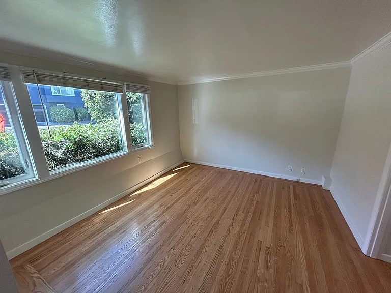 826 Anza St #7R — Photo 2