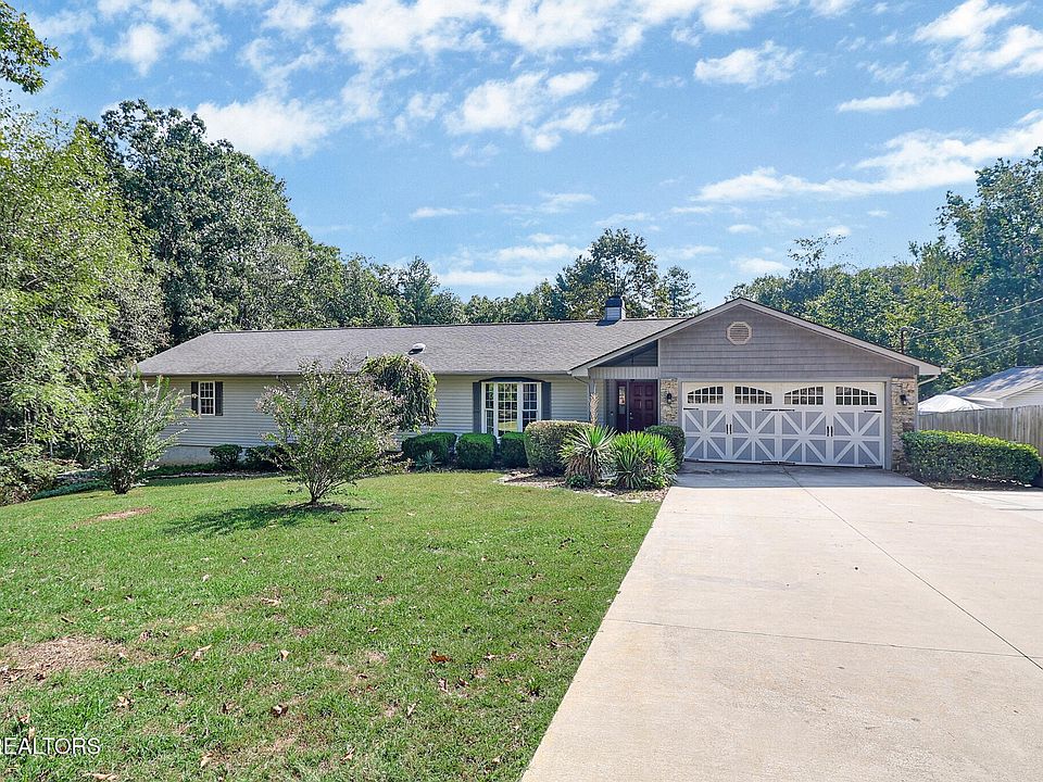 1st image of 682 Villageway