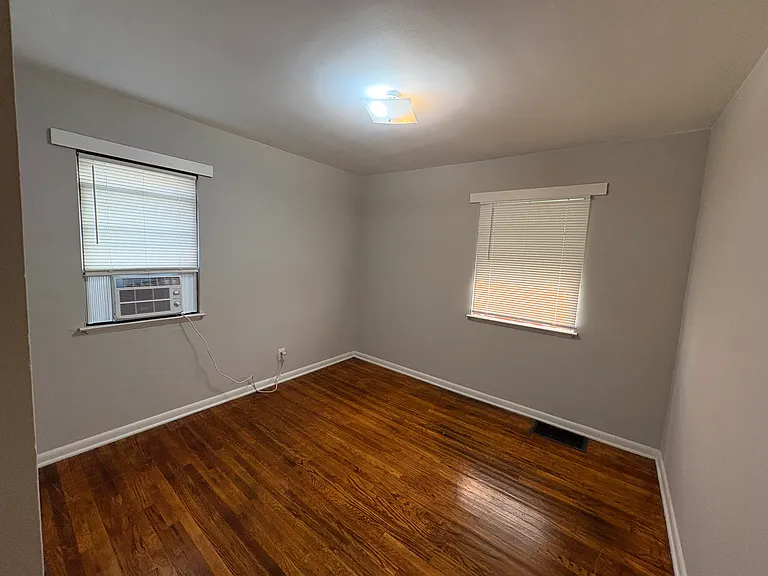 2806 Harmont Ave NE — Photo 6