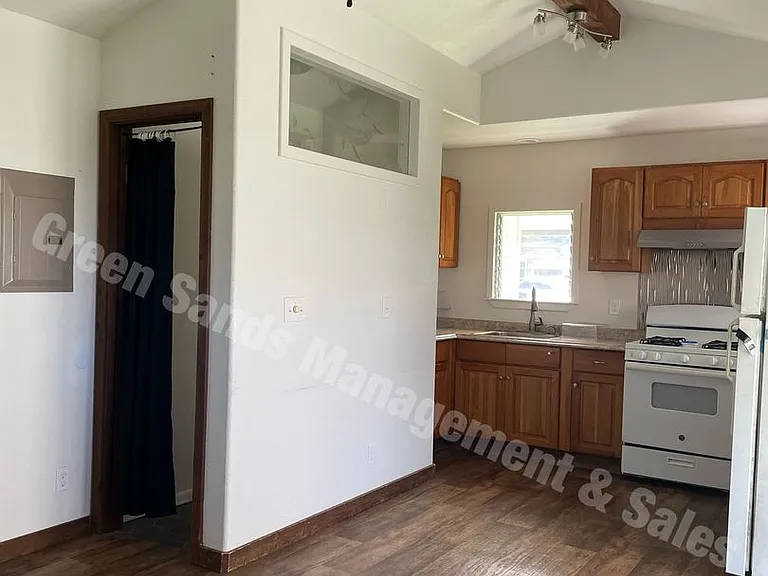 16-2128 Rainbow Dr — Photo 2
