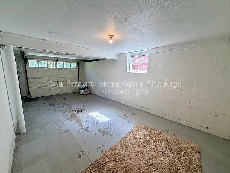 1076 Thornwood Dr — Photo 16